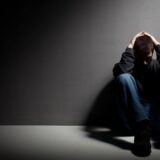 起業で借金まみれを回避する現実的な方法！失敗する人の特徴と再起の秘策は？