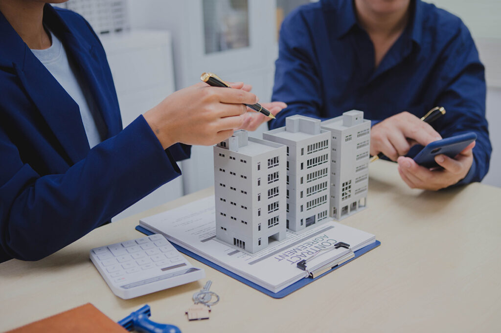 査定と鑑定の具体的な違い比較のイメージ